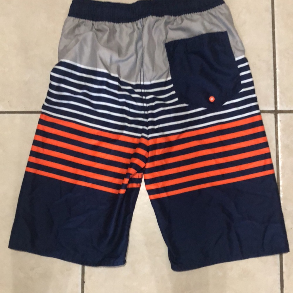 NWOT Old Navy Boys Swim Shorts XL